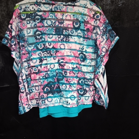 L.E.I. Floral neon colored X-large girls blouse - Picture 3 of 5